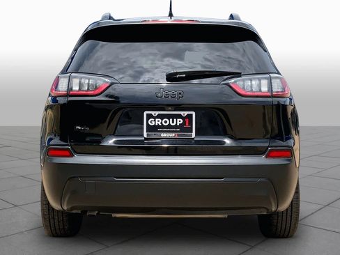 Used 2021 Jeep Cherokee Latitude FWD image 5