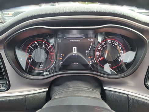 Used 2022 Dodge Challenger R/T w/ Blacktop Package image 27