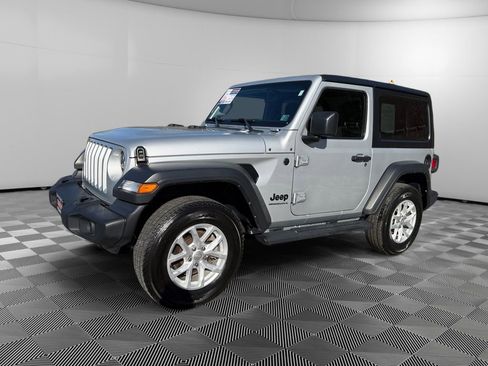 Used 2023 Jeep Wrangler Sport S image 3