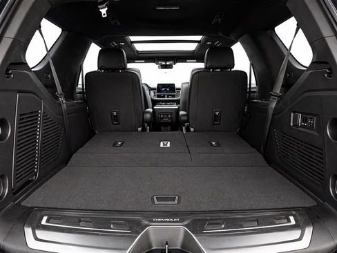 Used 2023 Chevrolet Tahoe High Country w/ LPO, Illumination Package AWD/4WD image 10