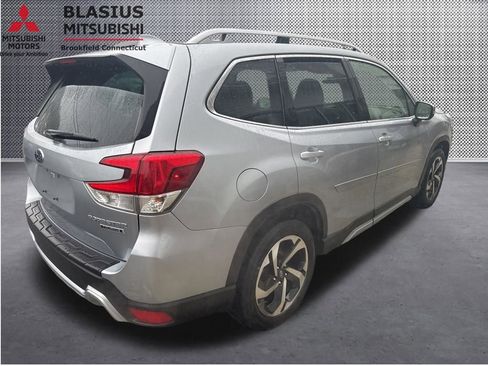 Used 2023 Subaru Forester Touring AWD/4WD image 4