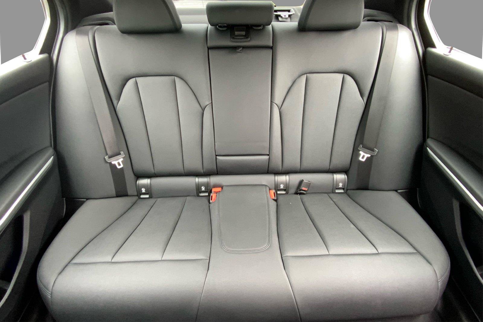 Used 2021 BMW 330i xDrive Sedan w/ Convenience Package AWD/4WD image 14
