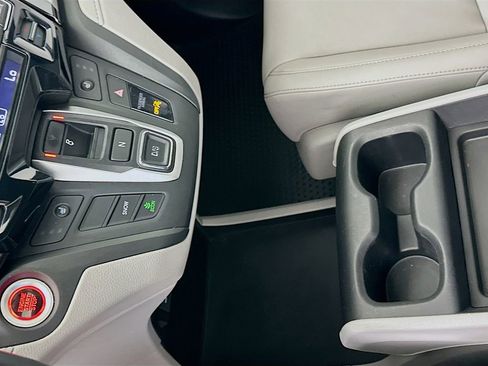 Used 2018 Honda Odyssey EX-L image 16