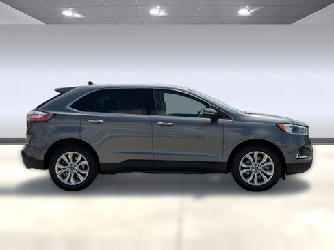 Certified 2023 Ford Edge Titanium AWD/4WD image 8