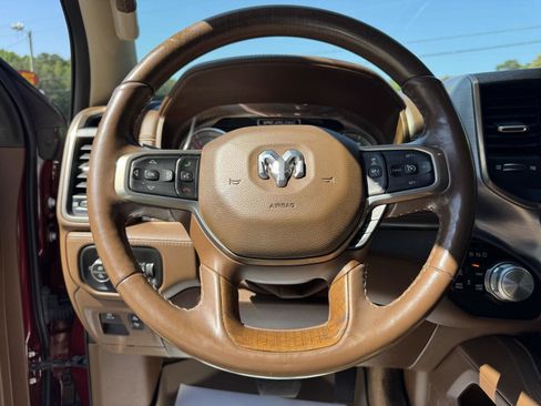 Used 2019 RAM 1500 Limited AWD/4WD image 3