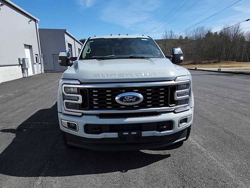 New 2026 Ford F450 Platinum w/ Platinum Plus Package image 3