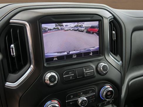 Used 2021 GMC Sierra 1500 AT4 w/ AT4 Preferred Package image 17