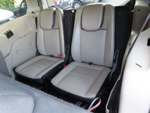Used 2015 Ford Transit Connect XLT FWD image 13