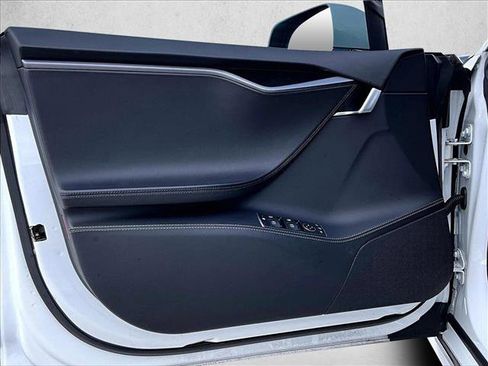 Used 2021 Tesla Model S Long Range image 18