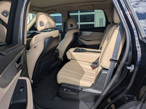 Used 2023 Acura MDX SH-AWD w/ Technology Package image 31