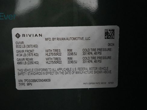 Used 2025 Rivian R1S Adventure AWD/4WD image 29