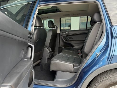 Used 2018 Volkswagen Tiguan SEL Premium image 15