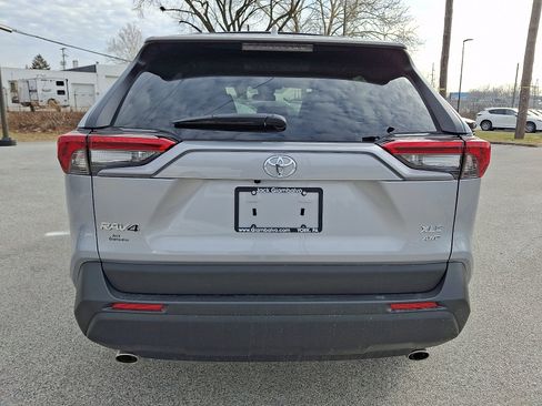 Used 2025 Toyota RAV4 XLE image 6