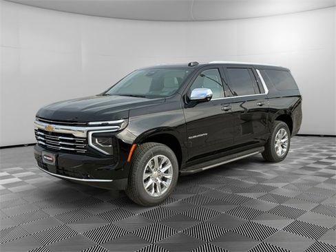 New 2025 Chevrolet Suburban Premier image 7