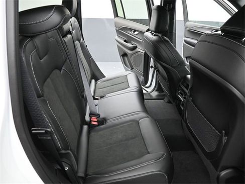 New 2025 Jeep Grand Cherokee Laredo image 22