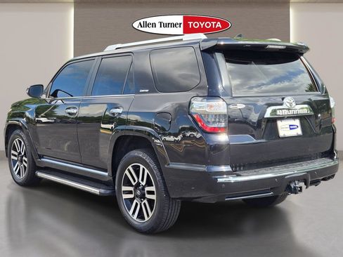 Used 2023 Toyota 4Runner Limited RWD image 9