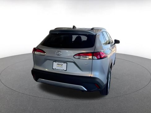 Used 2025 Toyota Corolla Cross LE image 15