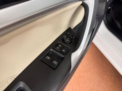 Used 2015 Honda Accord EX-L image 18