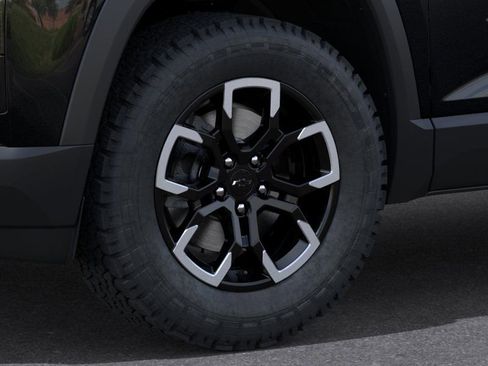 New 2026 Chevrolet Equinox ACTIV w/ Convenience Package III image 30