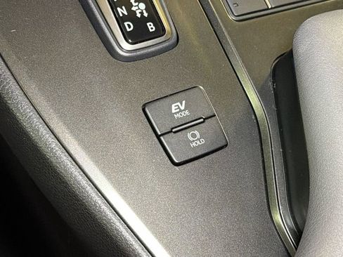 Certified 2025 Lexus UX 300h 300h Premium w/ Accessory Package (Z1) image 27