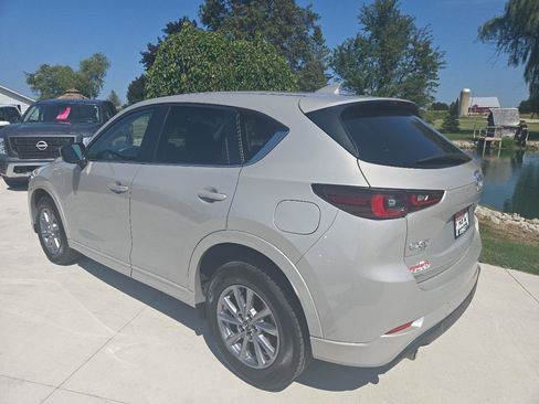Used 2025 MAZDA CX-5 AWD 2.5 S w/ Preferred Package image 3