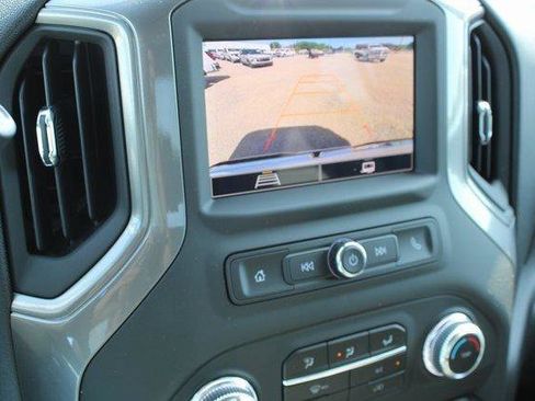 New 2025 GMC Sierra 2500 Pro w/ Convenience Package image 18