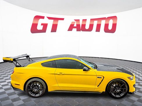 Used 2018 Ford Mustang Shelby GT350 image 8