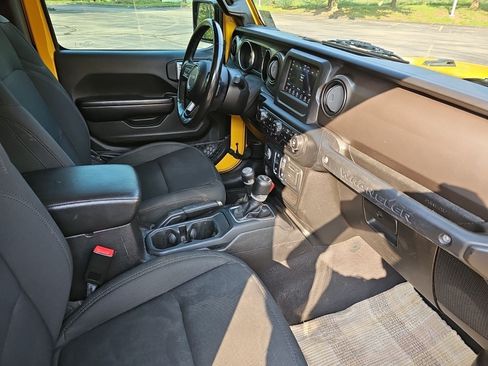 Used 2021 Jeep Wrangler Sport AWD/4WD image 10