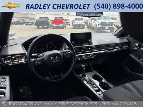 Used 2023 Honda Civic Sport image 13