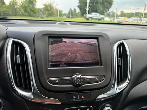 Used 2024 Chevrolet Equinox LT FWD image 20