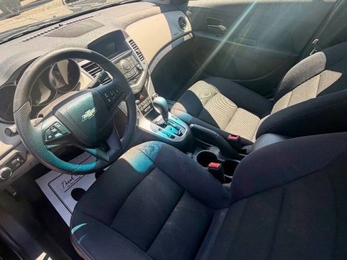 Used 2016 Chevrolet Cruze LT FWD image 19