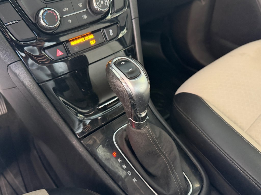 Used 2022 Buick Encore Preferred w/ Safety Package AWD/4WD image 14