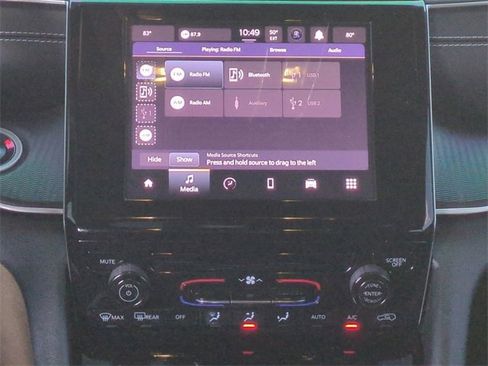 Used 2025 Jeep Grand Cherokee Laredo X image 18