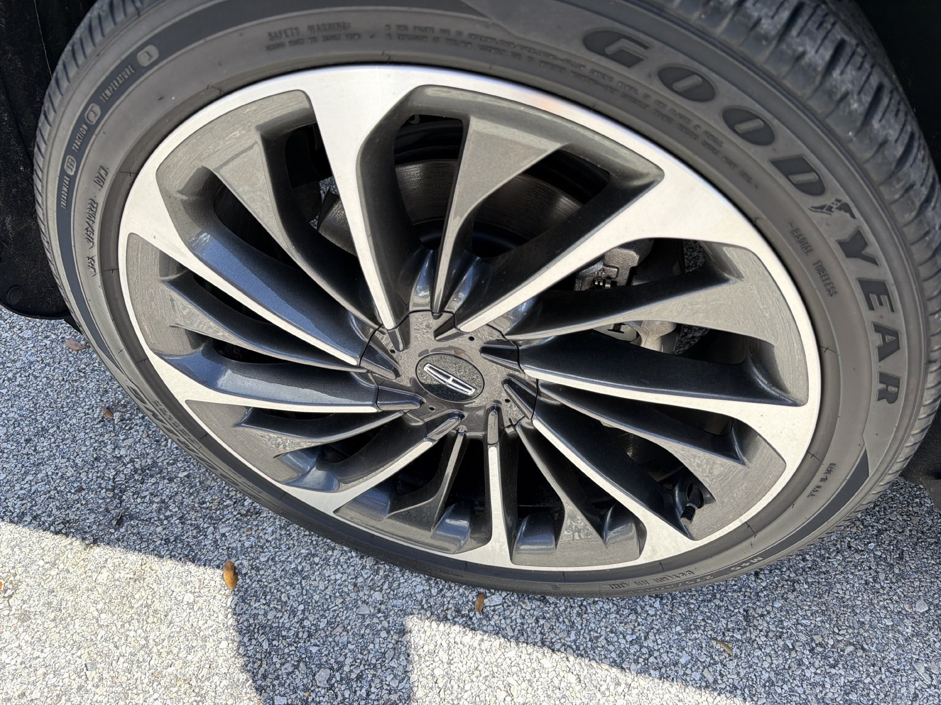 Used 2021 Lincoln Aviator Reserve w/ Equipment Group 201A AWD/4WD image 7