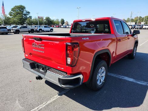 New 2026 GMC Sierra 1500 SLE AWD/4WD image 3