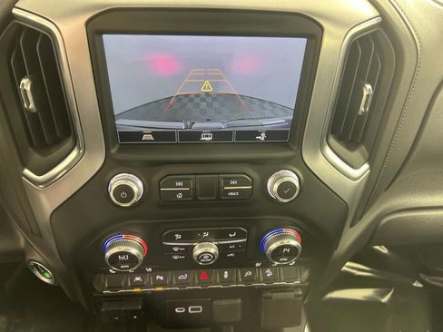 Used 2022 GMC Sierra 1500 SLT w/ SLT Premium Plus Package AWD/4WD image 30