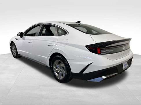 New 2026 Hyundai Sonata SE FWD image 3
