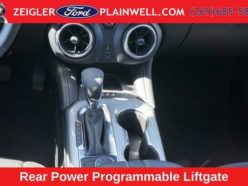 Used 2024 Chevrolet Blazer LT w/ Convenience Package AWD/4WD image 16
