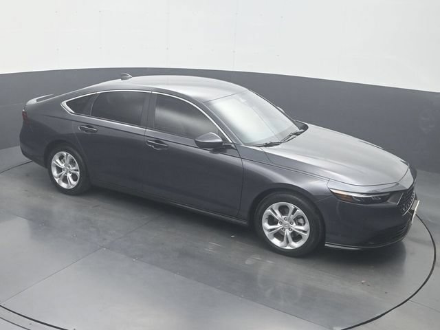 Used 2025 Honda Accord LX image 19
