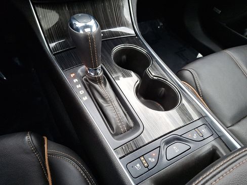 Used 2018 Chevrolet Impala Premier w/ Premier Confidence Package image 15