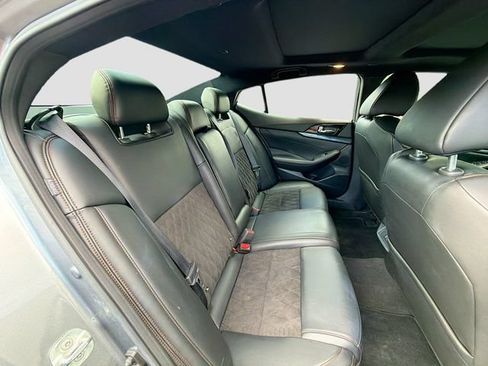 Used 2022 Nissan Maxima SR w/ Sport Mat Group FWD image 26