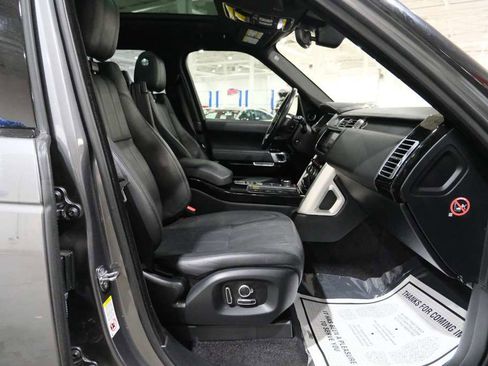 Used 2017 Land Rover Range Rover Supercharged AWD/4WD image 34