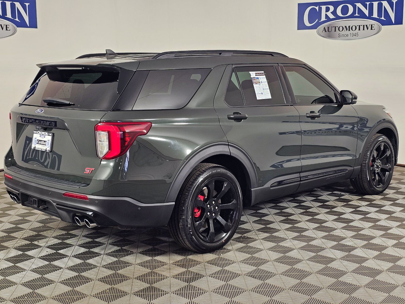 Used 2022 Ford Explorer ST w/ Equipment Group 401A AWD/4WD image 32