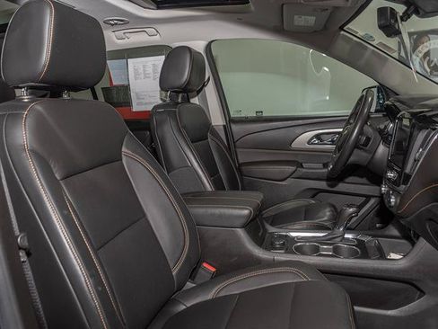 Used 2019 Chevrolet Traverse LT w/ LT Premium Package AWD/4WD image 24