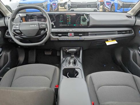 New 2026 Kia K4 LXS FWD image 11