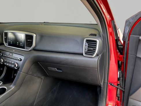 Used 2020 Kia Sportage LX FWD image 25