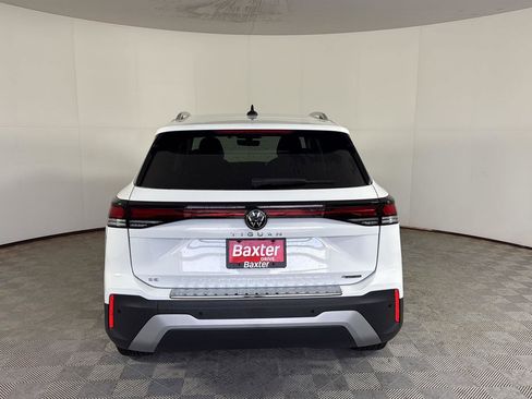 New 2026 Volkswagen Tiguan SE AWD/4WD image 5