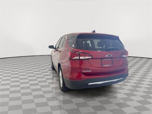 Certified 2024 Chevrolet Equinox LT w/ LPO, Floor Liner Package image 9