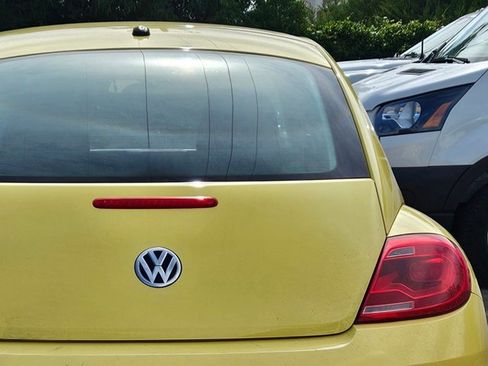 Used 2015 Volkswagen Beetle 1.8T FWD image 5