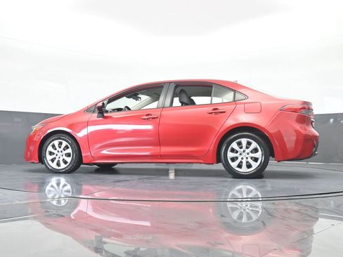 Used 2020 Toyota Corolla LE image 52